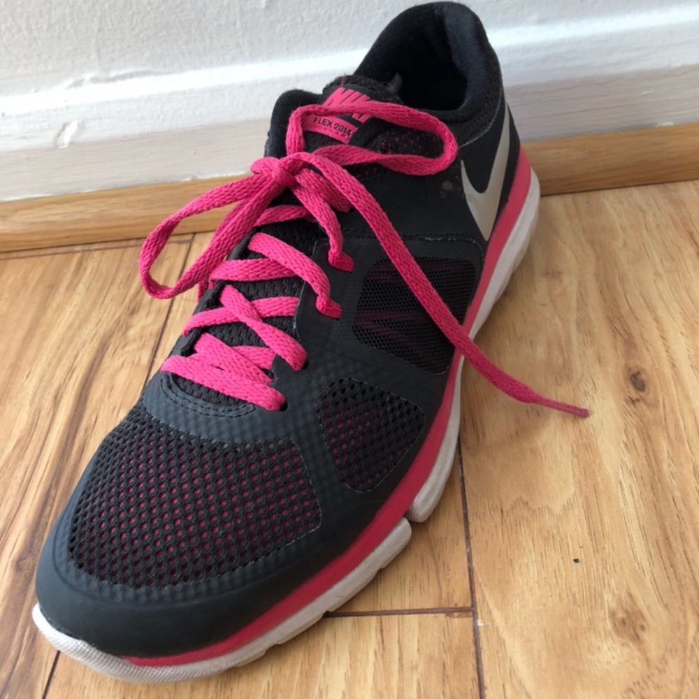 Pink Nike flex 2014 sneakers